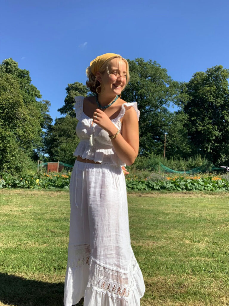 Laura-from-spain-volunteer-for-change-student-august-team